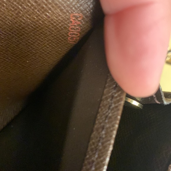 COPY - 🤎🧡🤎Luis Vuitton Damier Ebene canvas Sarah wallet crossbody bag - Picture 10 of 12